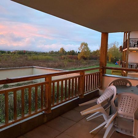 Chez Suzette-Residence-Piscine-Sauna Levernois Luaran gambar