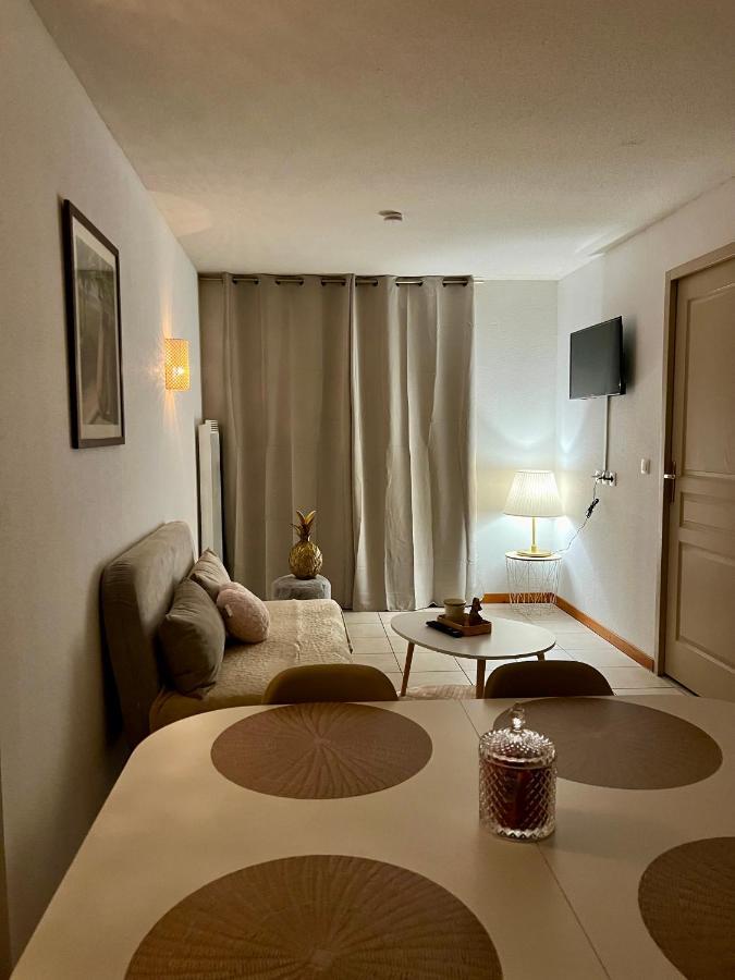 Chez Suzette-Residence-Piscine-Sauna Levernois Luaran gambar